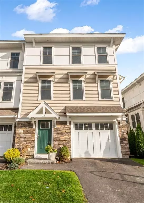 12 Hines #12, Newburyport, MA 01950