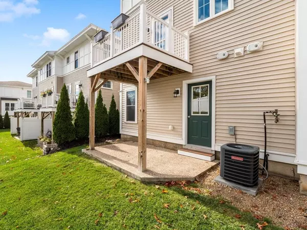 12 Hines #12, Newburyport, MA 01950