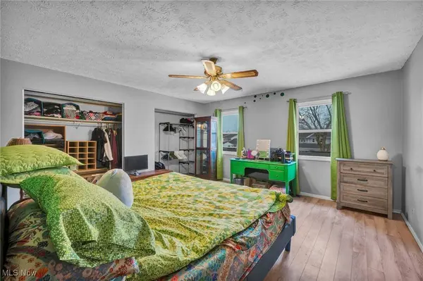 2095 Beechtree DR, Uniontown, OH 44685