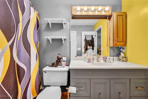 2095 Beechtree DR, Uniontown, OH 44685