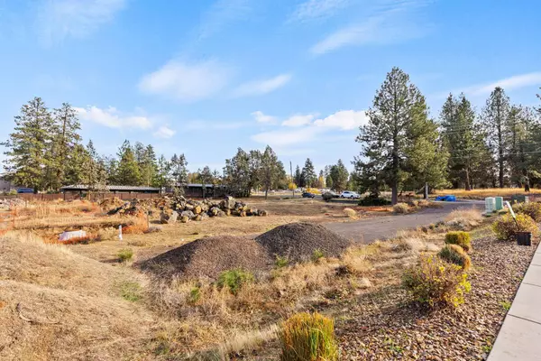 20192 Reed LN, Bend, OR 97702