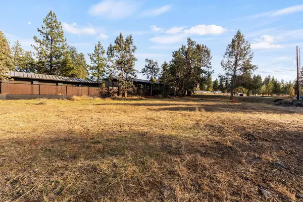 20192 Reed LN, Bend, OR 97702