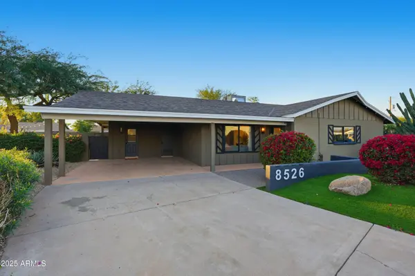8526 E WHITTON Avenue, Scottsdale, AZ 85251