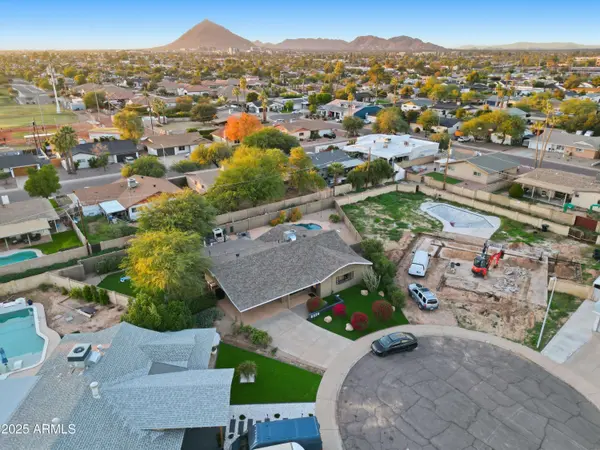 8526 E WHITTON Avenue, Scottsdale, AZ 85251