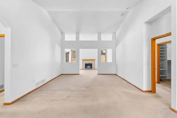 6555 Riverwood LN, Brooklyn Center, MN 55430