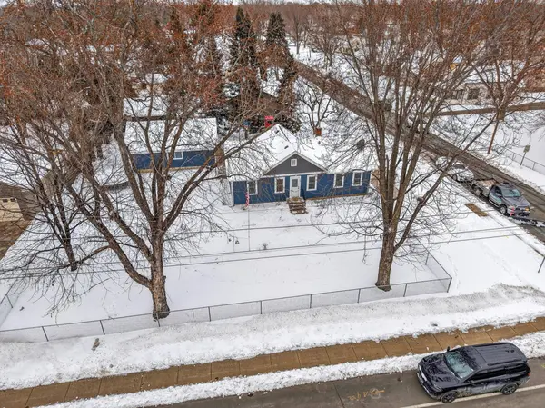 1891 4th ST, White Bear Lake, MN 55110