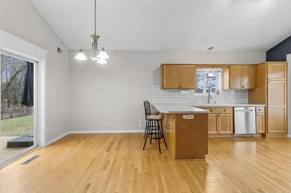 25707 Goldfinch AVE, Wyoming, MN 55092