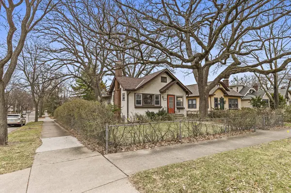 3301 44th AVE S, Minneapolis, MN 55406