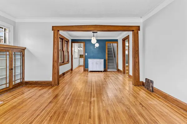 3301 44th AVE S, Minneapolis, MN 55406