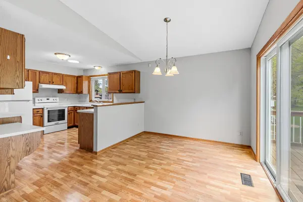 3001 Payne AVE, Little Canada, MN 55117