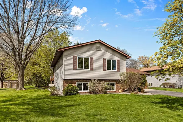 3001 Payne AVE, Little Canada, MN 55117
