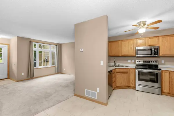 479 Aqua CIR, Lino Lakes, MN 55014