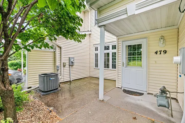 479 Aqua CIR, Lino Lakes, MN 55014