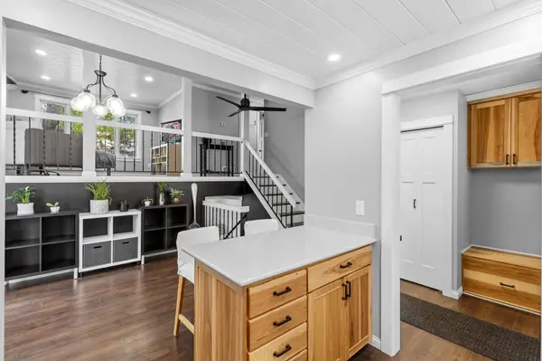 3650 Blue Jay WAY, Eagan, MN 55123