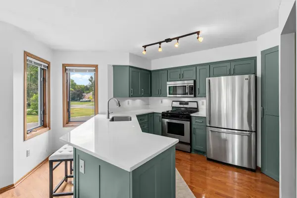4911 106th AVE NE, Circle Pines, MN 55014
