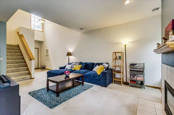 906 Village Pkwy, Circle Pines, MN 55014