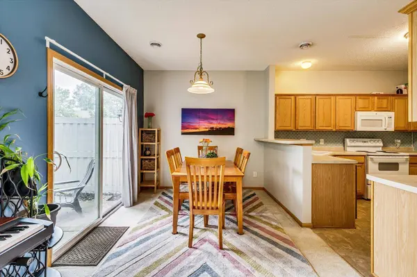 906 Village Pkwy, Circle Pines, MN 55014