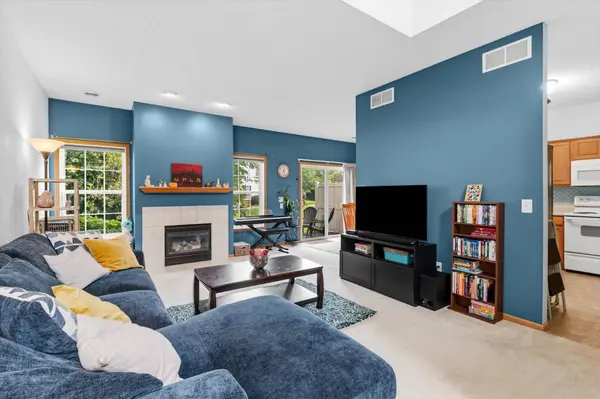 906 Village Pkwy