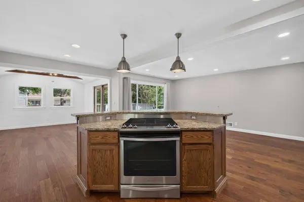 2421 4th ST, White Bear Lake, MN 55110