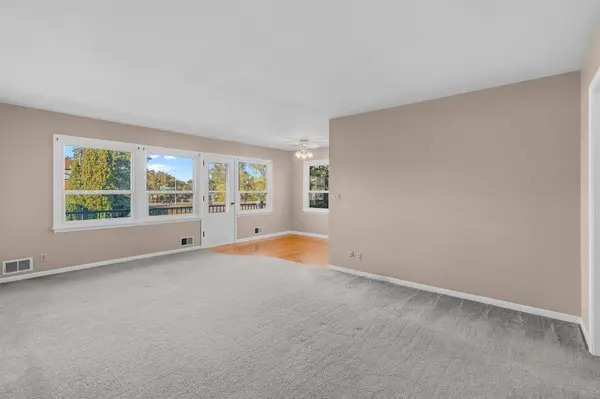 1348 Colonial DR, Roseville, MN 55113