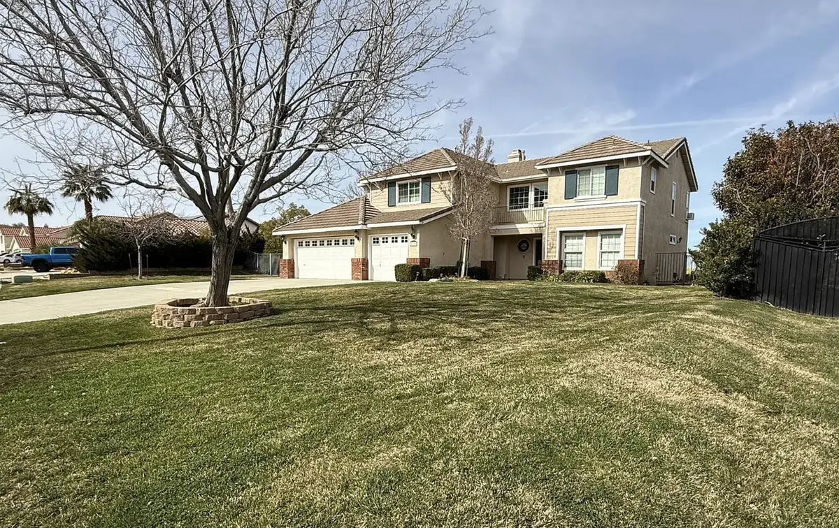 5739 Avenida Entrada, Palmdale, CA 93551-1182