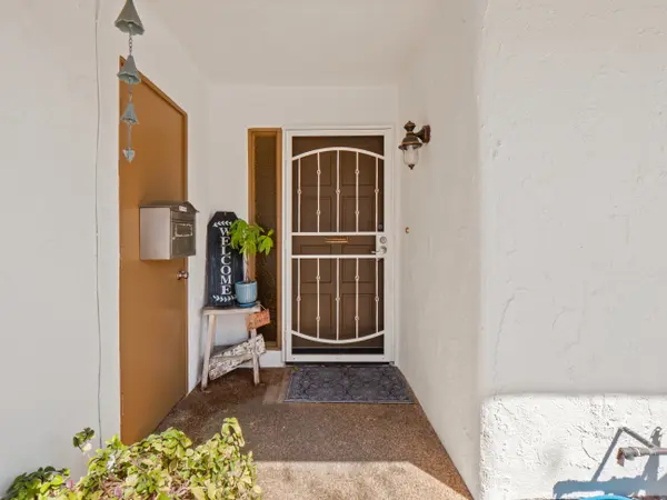 19401 Oak Crossing Rd, Newhall, CA 91321-1432