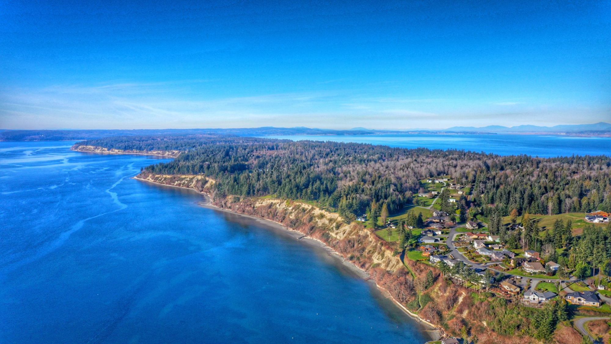 camano-background