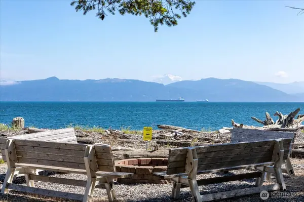 4079 Forest LN, Anacortes, WA 98221