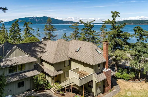 4079 Forest LN, Anacortes, WA 98221
