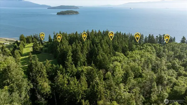 5837 Ambleside LOOP, Anacortes, WA 98221