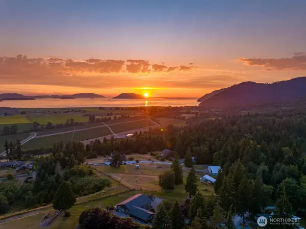 16272 Lookout LN, Bow, WA 98232