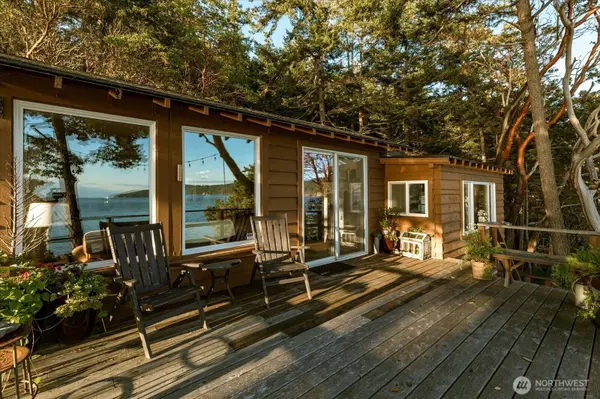 11502 N Del Mar DR, Anacortes, WA 98221