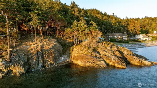 11502 N Del Mar DR, Anacortes, WA 98221