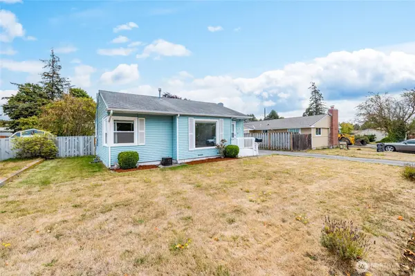 376 SE Glencoe ST, Oak Harbor, WA 98277
