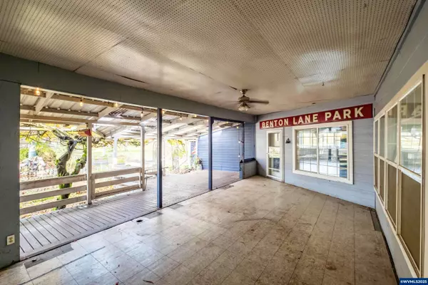 96470 99 Hwy, Junction City, OR 97448