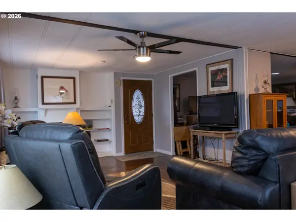 5050 COLUMBUS ST #32, Albany, OR 97322