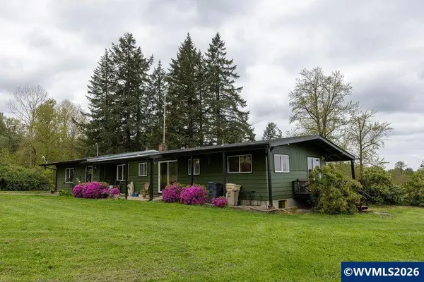 40235 Rainbow Dr, Scio, OR 97374