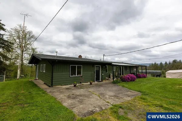 40235 Rainbow Dr, Scio, OR 97374