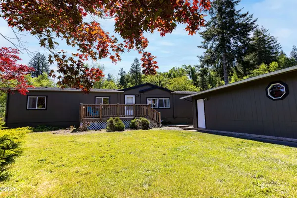 1225 NE CANYON DR DR, Toledo, OR 97391