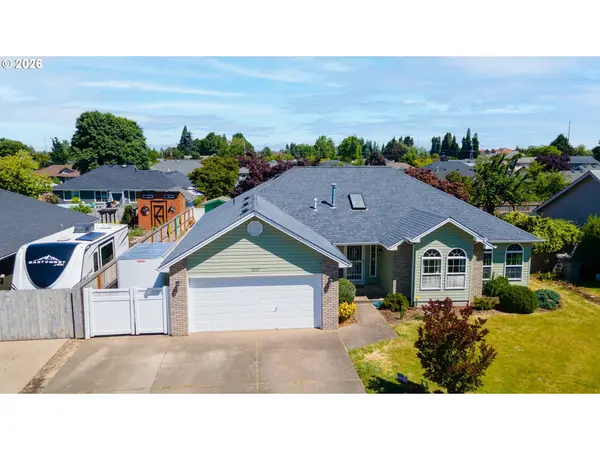 3247 SE 20TH AVE, Albany, OR 97322