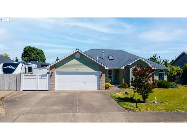 3247 SE 20TH AVE, Albany, OR 97322