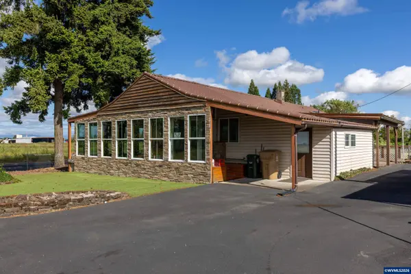 1590 2nd St, Halsey, OR 97348