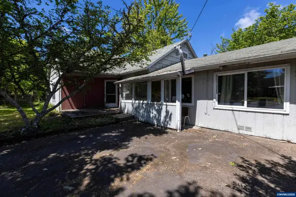 1715 College St, Philomath, OR 97370