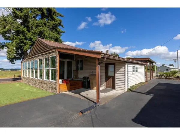 1590 W 2ND ST, Halsey, OR 97348