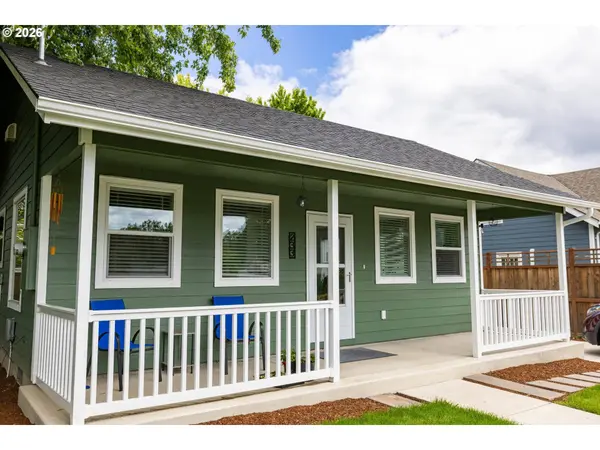 233 S 15TH ST, Philomath, OR 97370
