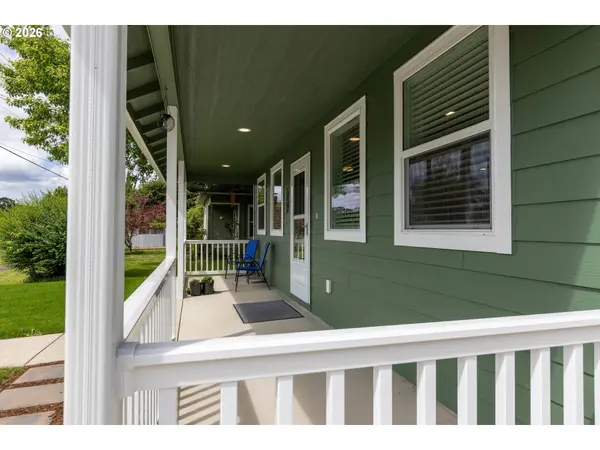 233 S 15TH ST, Philomath, OR 97370