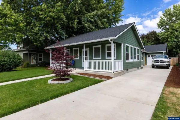 233 15th St, Philomath, OR 97370