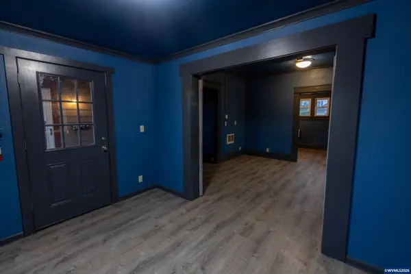 2306 3rd St, Tillamook, OR 97141