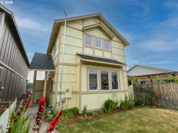 374 NW 25TH ST