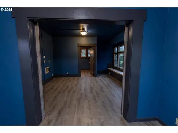 2306 3RD ST, Tillamook, OR 97141